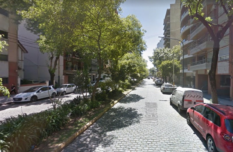 Avenida Triunvirato en Villa Urquiza, Buenos Aires — miniflete en Villa Urquiza